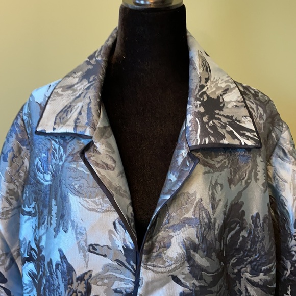 New CHICO’s Suit Jacket - Picture 3 of 4